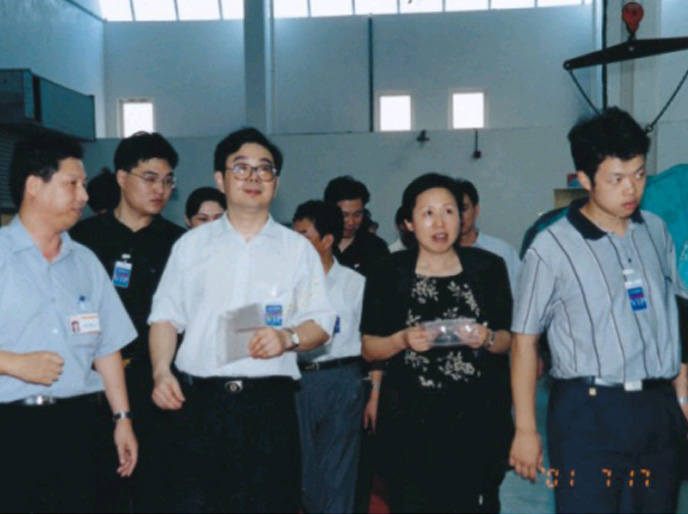 2001年7月17日，原团中央书记、湖南省委书记周强